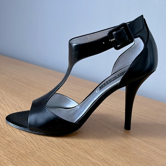 NINE WEST Black Leather Stiletto - Picture 1 of 11